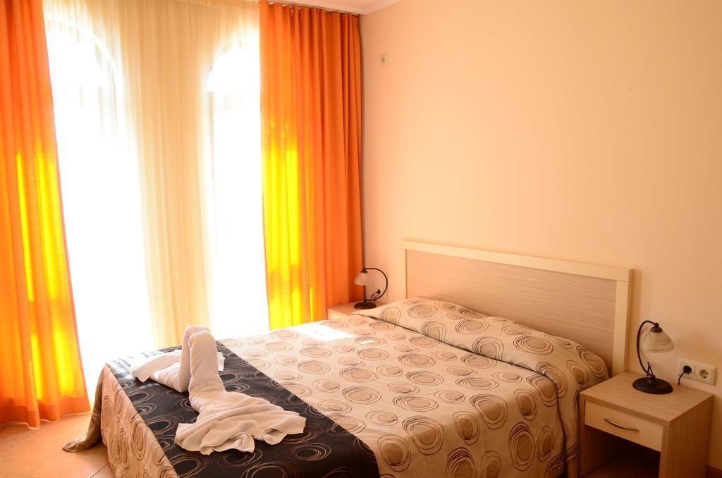 Royal Sun Aparthotel Sunny Beach Room photo