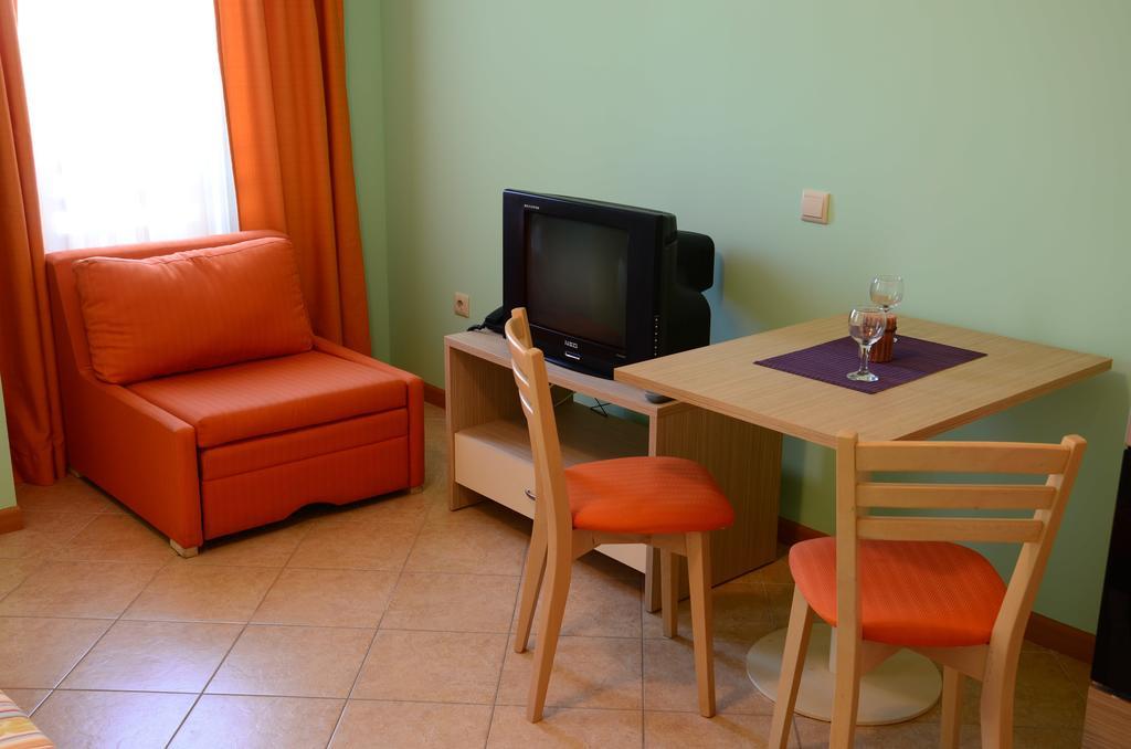 Royal Sun Aparthotel Sunny Beach Room photo